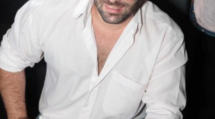 Η σπαρακτική κραυγή της μητέρας του Παντελή Παντελίδη έξω από το νοσοκομείο: “Αχ Παντελάκο μου! Παιδί μου…”