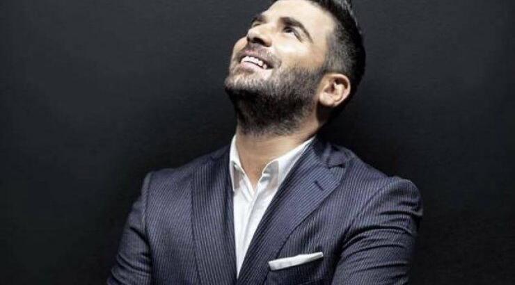 Στη δημοσιότητα φωτογραφίες του Παντελίδη να παίζει χαρτιά μαζί με τη Φρόσω και τη Μυρσίνη 