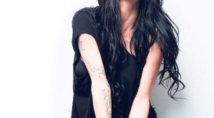 Τι λέει η Πάολα για τον παπά που ανέβασε βίντεο από την κηδεία του πατέρα της!