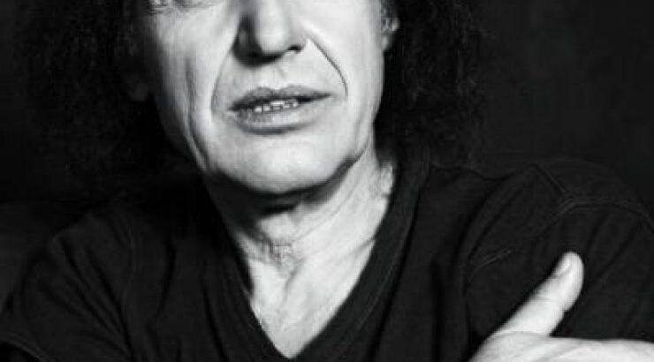 Βασίλης Παπακωνσταντίνου: "Τα talent show παραμυθιάζουν τα παιδιά"