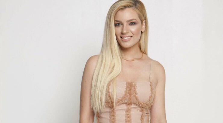 Άντρη Καραντώνη: Μία ημέρα πριν την πρεμιέρα της "Παραδοσιακής Βραδιάς" μιλάει στο ilovestylecom!