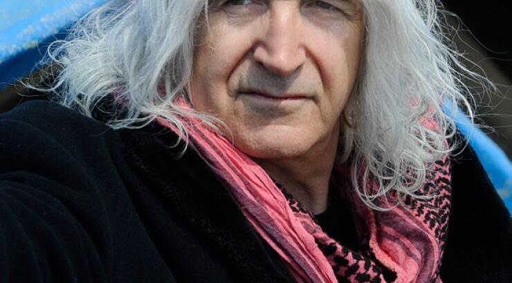 Δύσκολες ώρες για τον Νίκο Καρβέλα