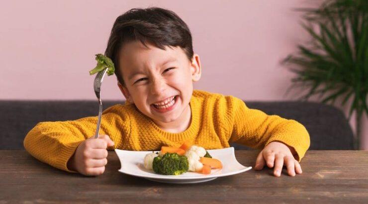 18 tips για να πείσετε το παιδί σας να τρώει πιο υγιεινά 