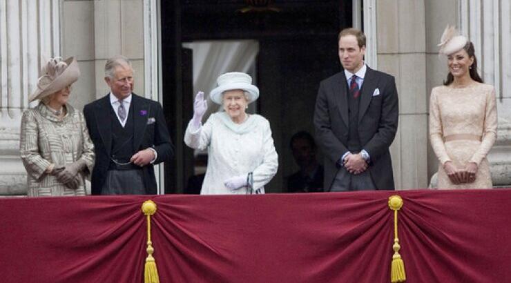 Το παλάτι του Μπάκιγχαμ μετατρέπεται σε catwalk