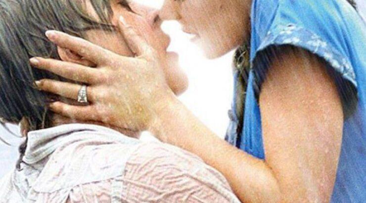 Ξέρετε γιατί κλείνουμε τα μάτια όταν φιλιόμαστε;