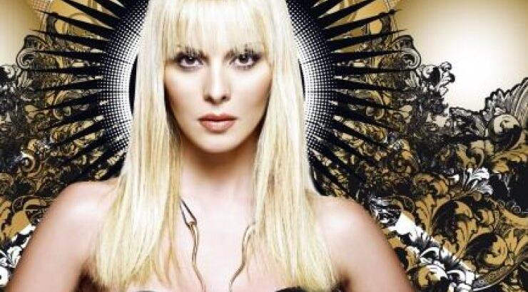 Δύσκολες ώρες μετά το χειρουργείο για την Πέγκυ Ζήνα