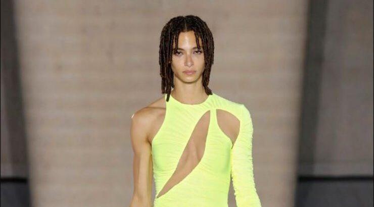 3 fashion girls που φόρεσαν αυτό το φόρεμα