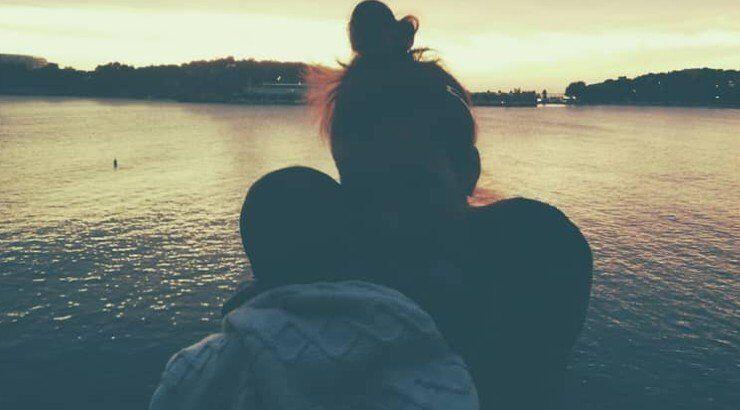 Αγαπημένη Ελληνίδα τραγουδίστρια έφερε στον κόσμο το δεύτερο μωρό της!