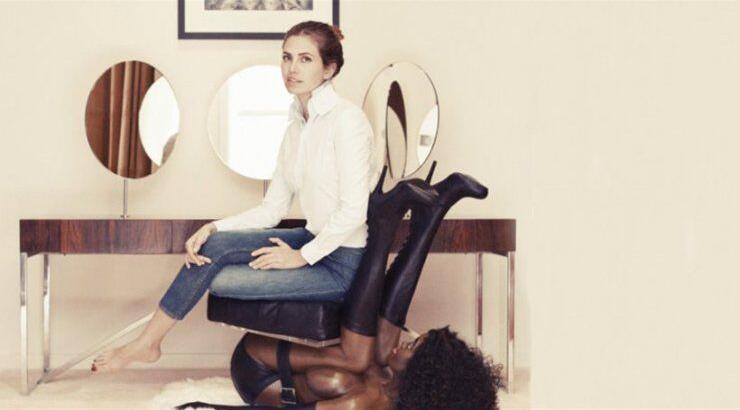 Σάλος με φωτογράφιση γυμνής μαύρης που κάνει την... καρέκλα!