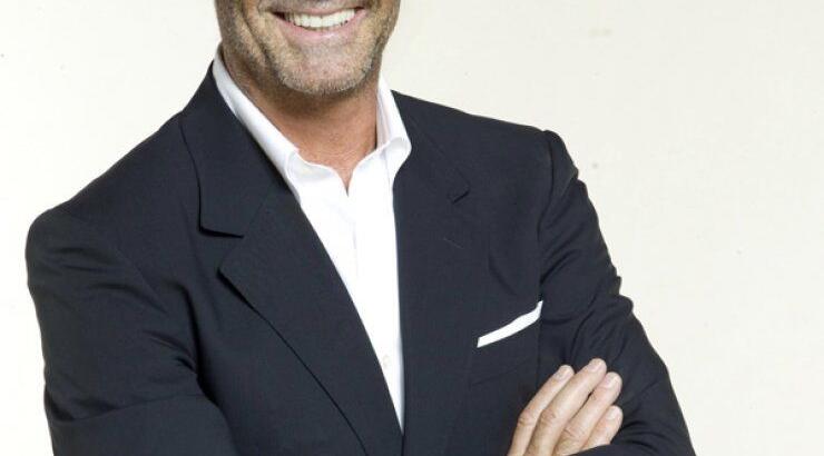 Απίστευτη εξομολόγηση Κύπριου τραγουδιστή στον Πέτρο Κωστόπουλο [βίντεο]