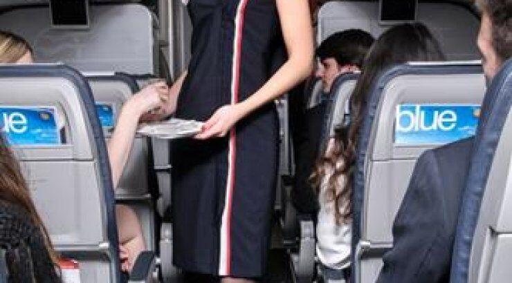 Η Σοφία Κοκοσαλάκη σχεδιάζει για την Aegean 