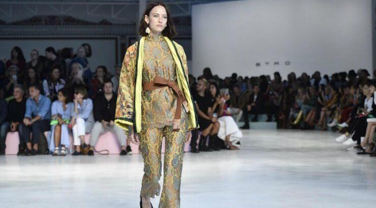 Φόρεσε το pajama look και στις διακοπές