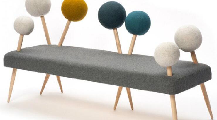 Καναπές με καρφίτσες!