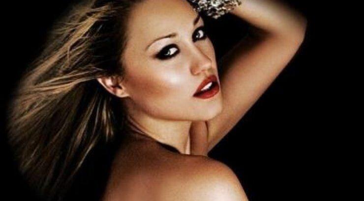 Απειλητικό μήνυμα από οπαδό της «Χρυσής Αυγής» στην Πηνελόπη Αναστασοπούλου!