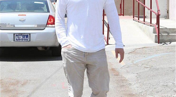 Brad Pit: Σέξυ στα λευκά [εικόνες]