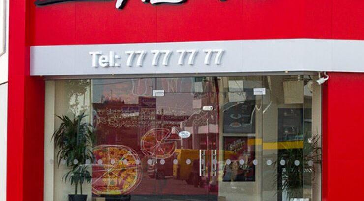 Ολοκαίνουρια Pizza Hut στον Άγιο Δομέτιο
