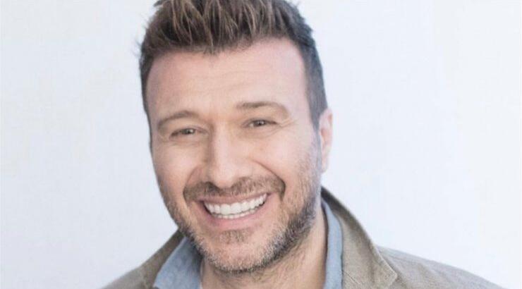 Η σπάνια οικογενειακή φωτογραφία του Γιάννη Πλούταρχου που λατρέψαμε! 