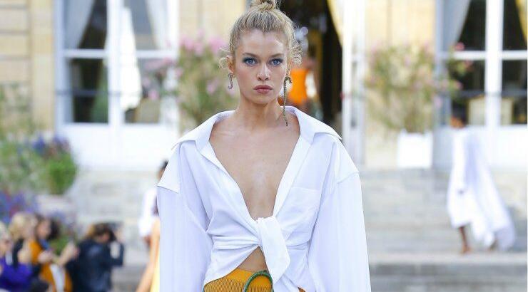 Φόρεσε το δετό πουκαμισάκι για ανέμελες νεανικές εμφανίσεις