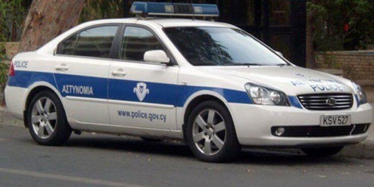 Ρουμάνα πήγε παραλία με τσαντάκι που είχε πέραν των €3,500 