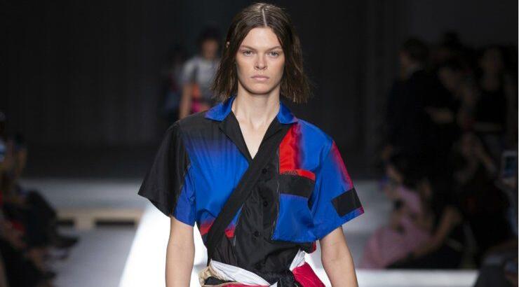 H basic πουκαμίσα που δεν πρέπει να λείπει από καμία γκαρνταρόμπα