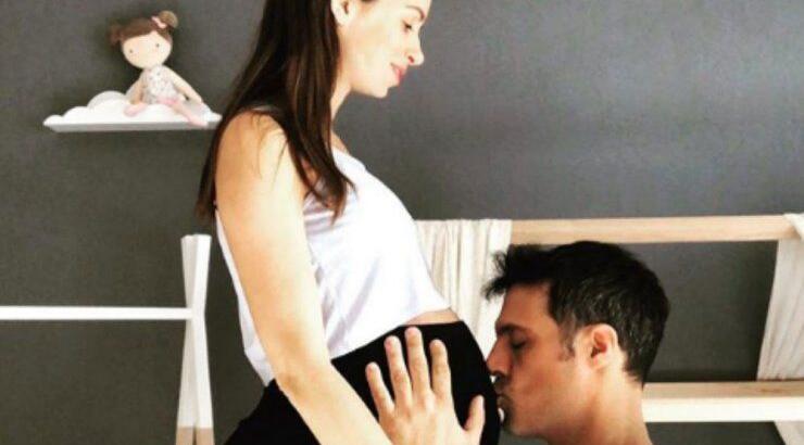 Σάββας Πούμπουρας: Μας έδειξε τη νεογέννητη κόρη του μέσα στο μαιευτήριο!