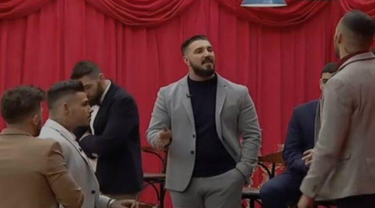 Απίστευτος καυγάς στο "Power of love"