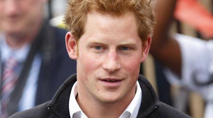 O πρίγκιπας Χάρι διασκεδάζει με go-go dancer σε κλαμπ του Λονδίνου