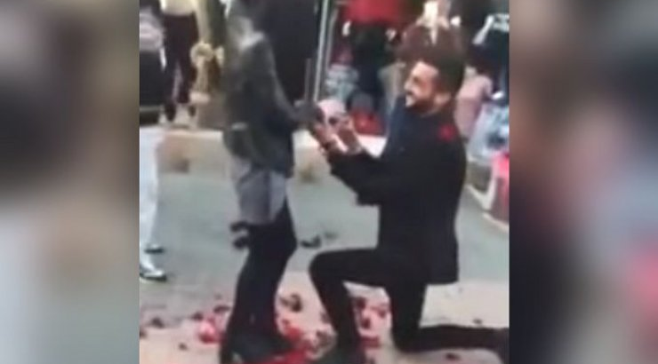 Η πρόταση γάμου Τουρκοκύπριου στη σύντροφό του στη Λήδρας!