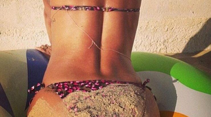 Μετά τα Selfie sticks έρχονται τα Βelfie sticks