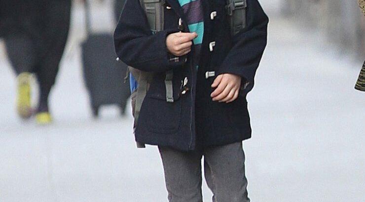 Η μαμά του είναι διάσημη ηθοποιός. Ποια είναι; 