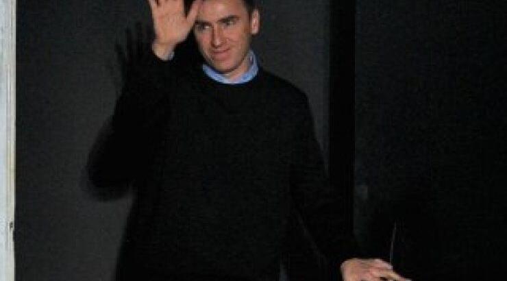 Raf Simons: Θέλει να φοριούνται οι δημιουργίες του Dior στο δρόμο