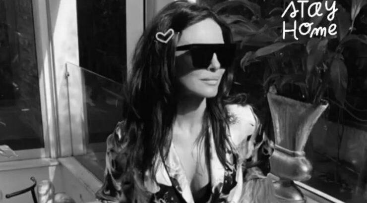 Ramona Filip: Το pajama set που δημιούργησε και απογείωσε το stay-home look! [εικόνες]