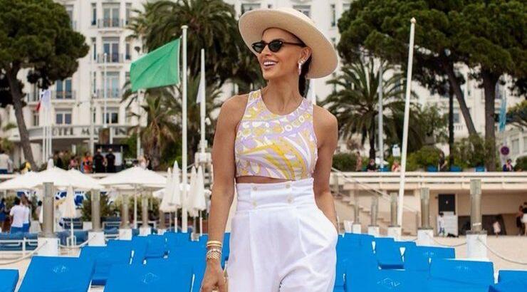 Ramona Filip: Υιοθέτησε το ιδανικό nail color για διακοπές σε νησί!