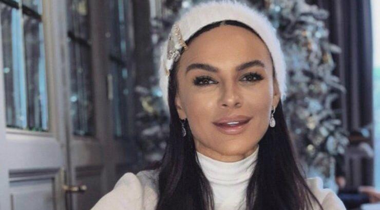 H Ramona Filip φόρεσε την πιο στιλάτη Marks&Spencer φούστα και είναι πολύ οικονομική