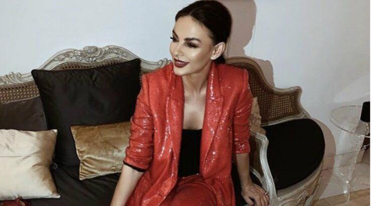 Η Ramona Filip φόρεσε ένα Zara κουστούμι που μπορείς να το αποκτήσεις τώρα στις εκπτώσεις  