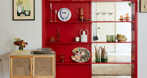 Πώς να κάνεις τα ράφια στο σαλόνι βασικό πρωταγωνιστή