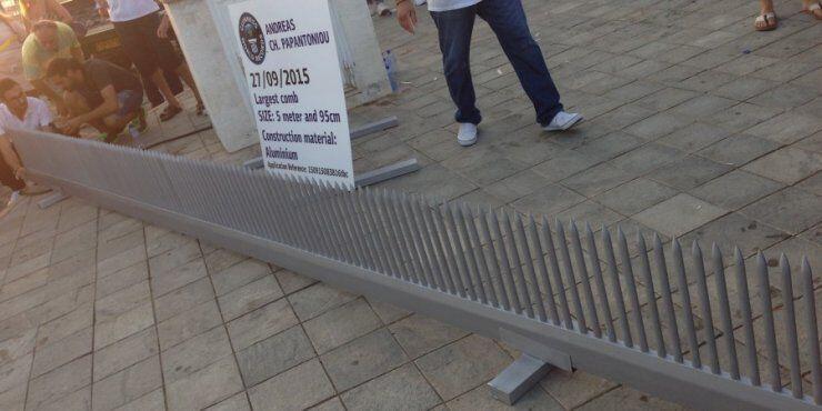 Στο ρεκόρ Γκίνες για τη μεγαλύτερη κτένα η Αγία Νάπα 