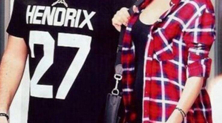 Αντώνης Ρέμος – Υβόννη Μπόσνιακ: Όλες οι λεπτομέρειες για τη μυστική βάπτιση της κόρης τους!