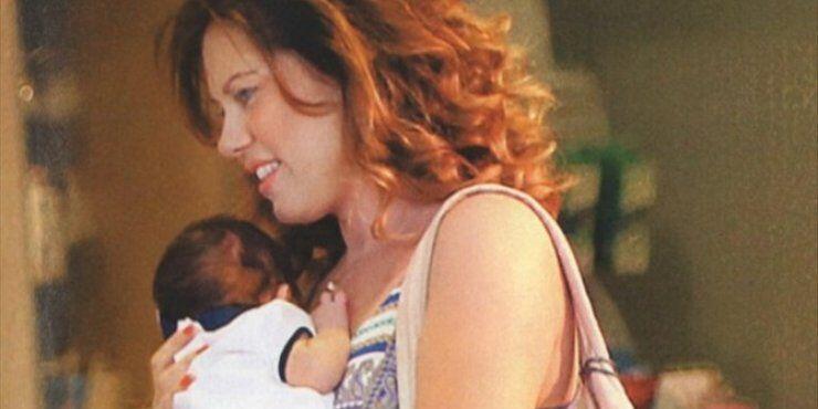 Δείτε τις πρώτες φωτογραφίες της Μανωλίδου με το νεογέννητο!