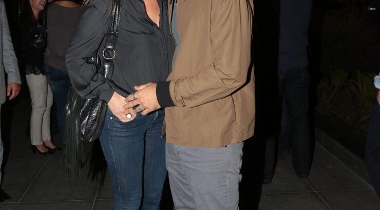 Η Ρούλα Ρέβη έδειξε ένα από τα δύο μωρά της και λιώσαμε [εικόνα]