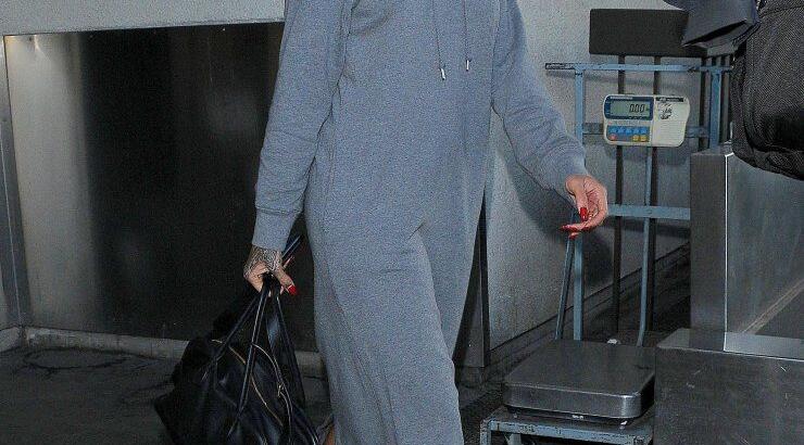 Η Ριάνα θα σχεδιάσει για την Puma; 