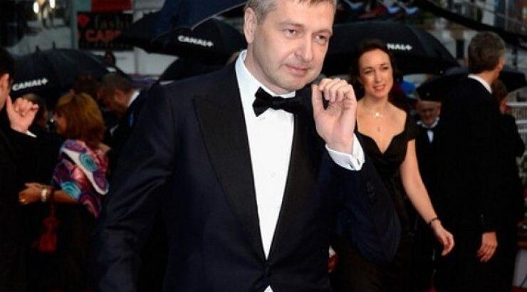 Ελληνικό γλέντι έκανε ο Ριμπολόβλεφ στον Σκορπιό [βίντεο]