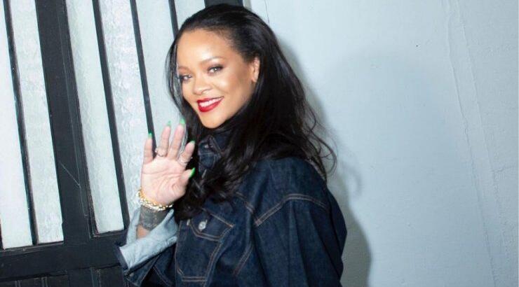 Fenty: Αναστέλλει τη λειτουργία του το fashion brand της Rihanna’s