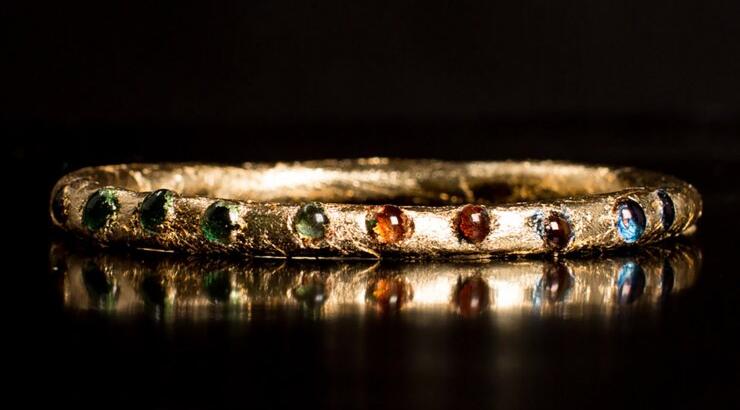 Κόσμημα από… αφόδευση!