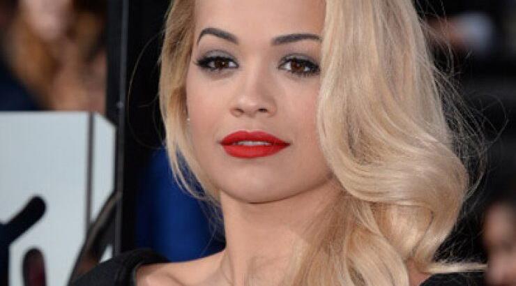 Θα είναι η Rita Ora το επόμενο πρόσωπο του οίκου Roberto Cavalli;
