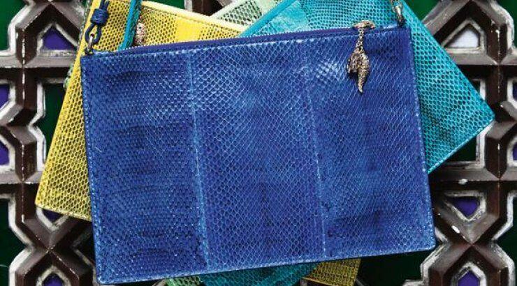 Oι πολύχρωμες τσάντες Roberto Cavalli 