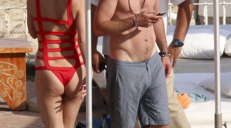 Με νέα σύντροφο διάσημος τραγουδιστής μετά και το χωρισμό του [εικόνες]