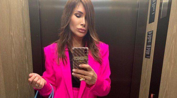 Η Rodica Καρογιάν φωτογραφίζει τη μητέρα της και μας δείχνει πόσο κομψή είναι!