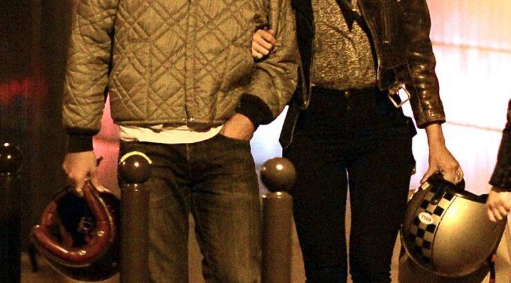 Ποιος είναι ο Γάλλος δημοσιογράφος που παντρεύτηκε τη Γιόχανσον και έκαναν παιδί