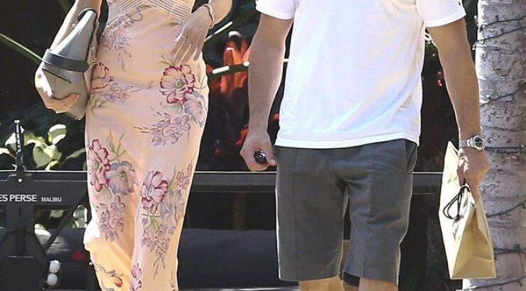 Rosie Huntington-Whiteley: Παντού με τον σύντροφό της [εικόνες]